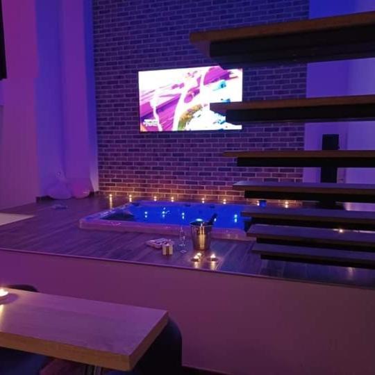Magnifique Loft Avec Jacuzzi Et Sauna Privatif Ferriere-la-Grande Εξωτερικό φωτογραφία