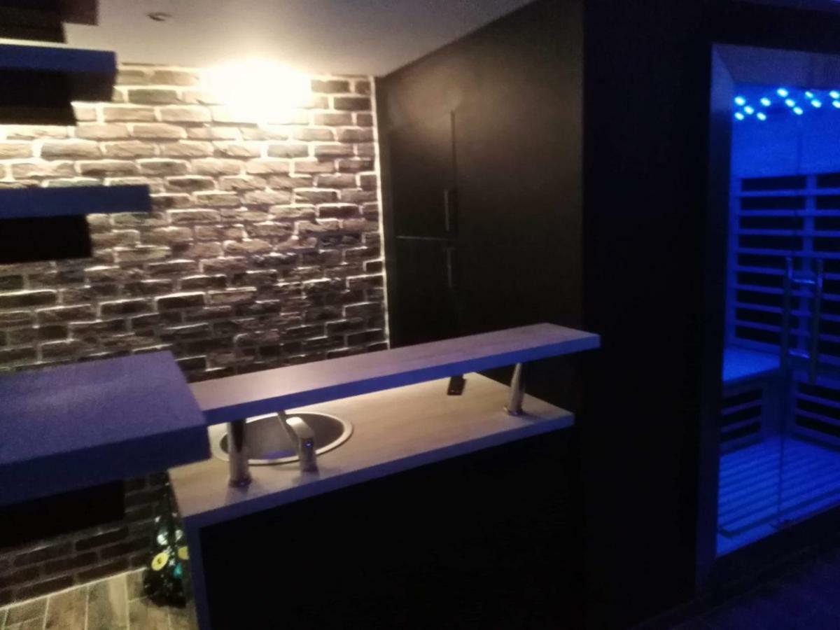 Magnifique Loft Avec Jacuzzi Et Sauna Privatif Ferriere-la-Grande Εξωτερικό φωτογραφία